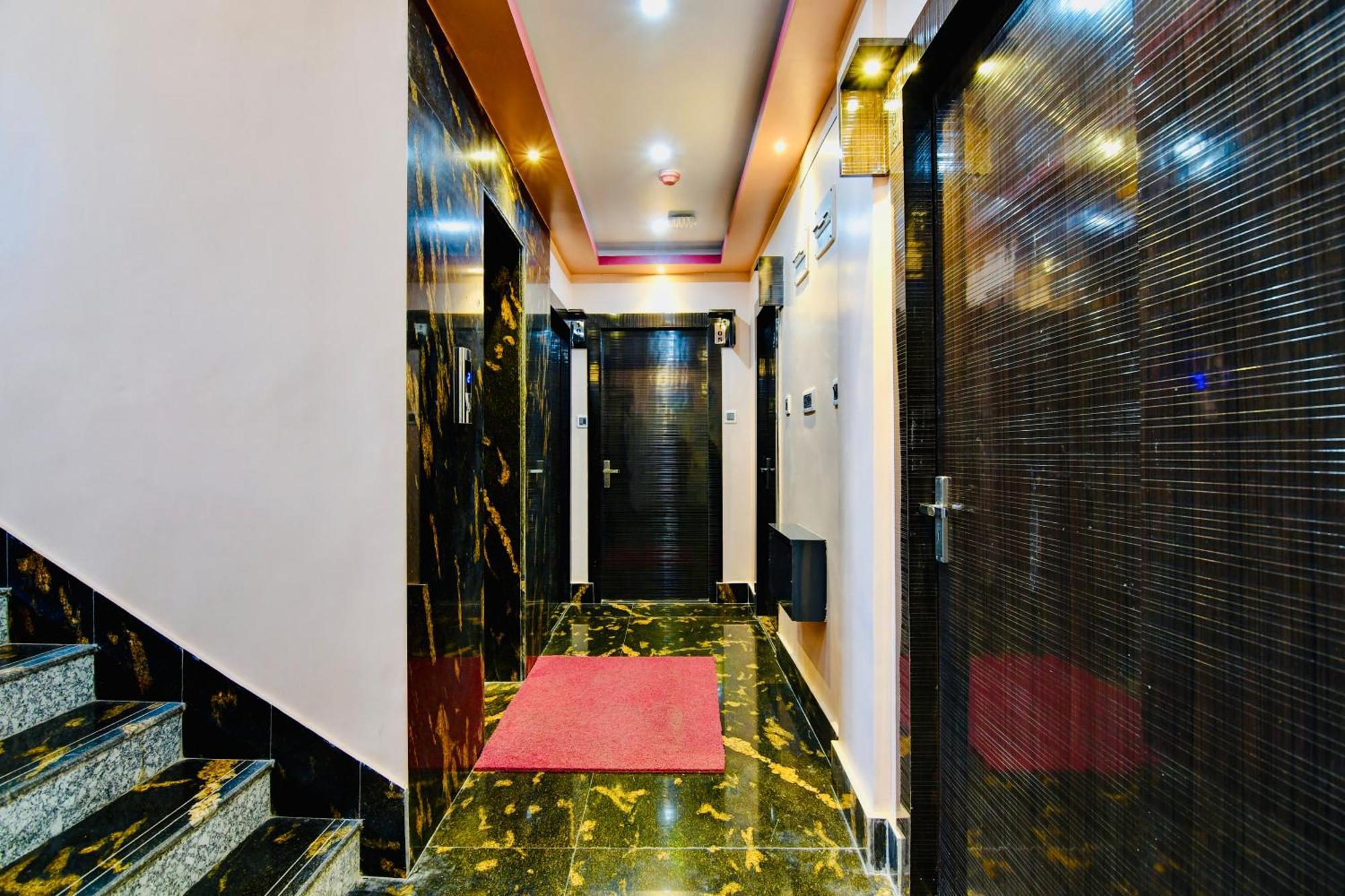 Hotel Kanan Inn โกลกาตา ภายนอก รูปภาพ