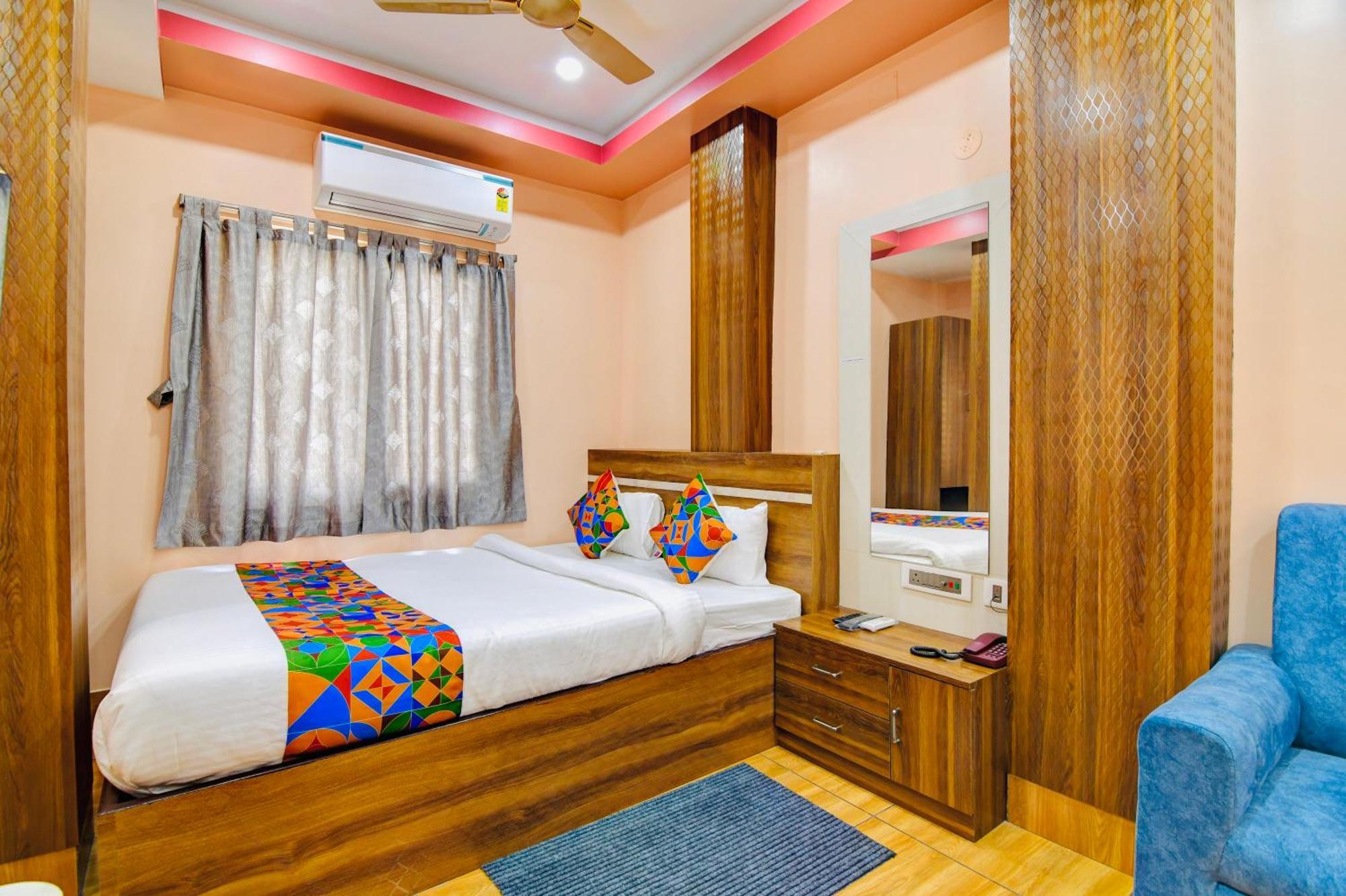 Hotel Kanan Inn โกลกาตา ภายนอก รูปภาพ