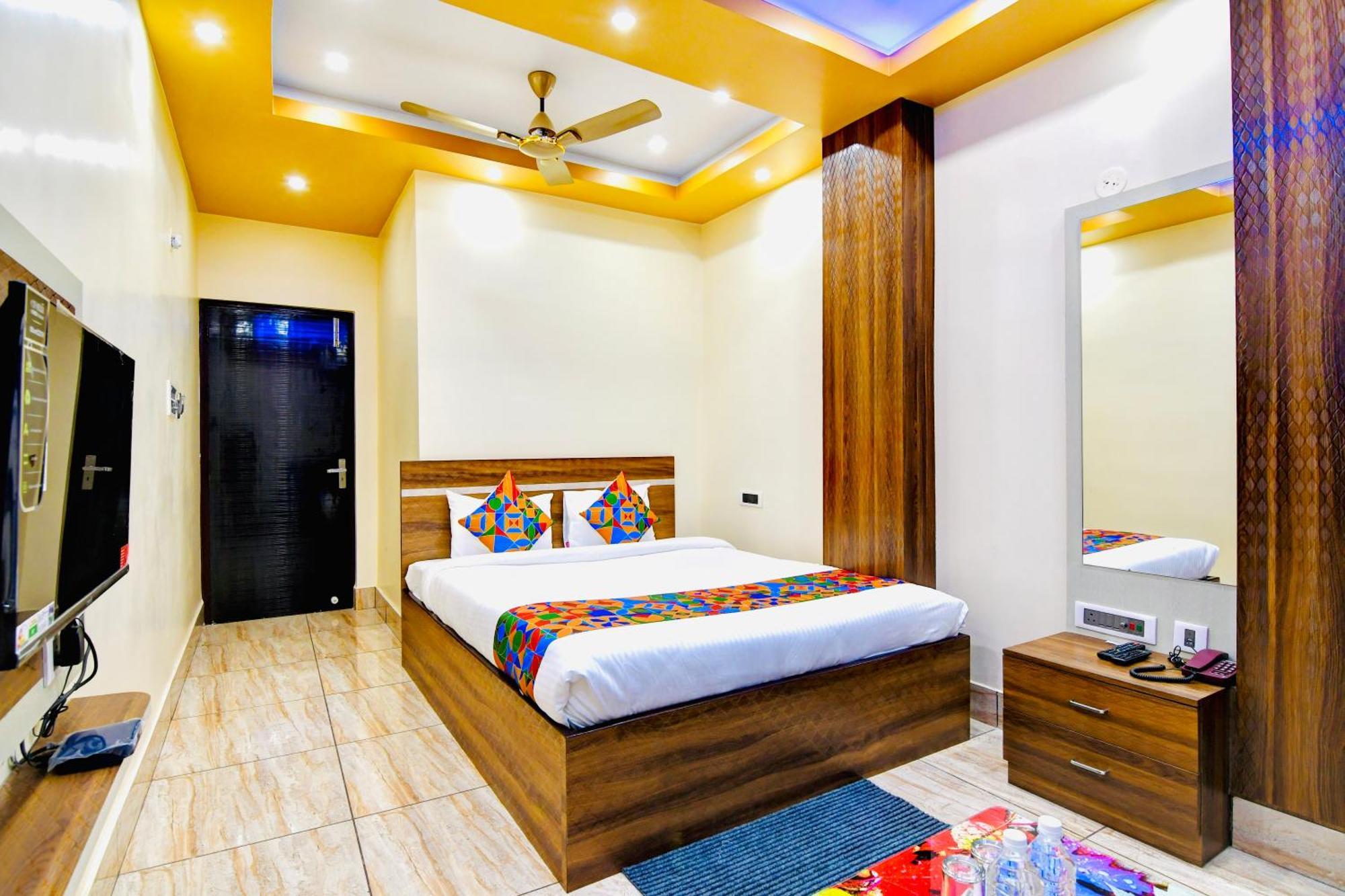 Hotel Kanan Inn โกลกาตา ภายนอก รูปภาพ