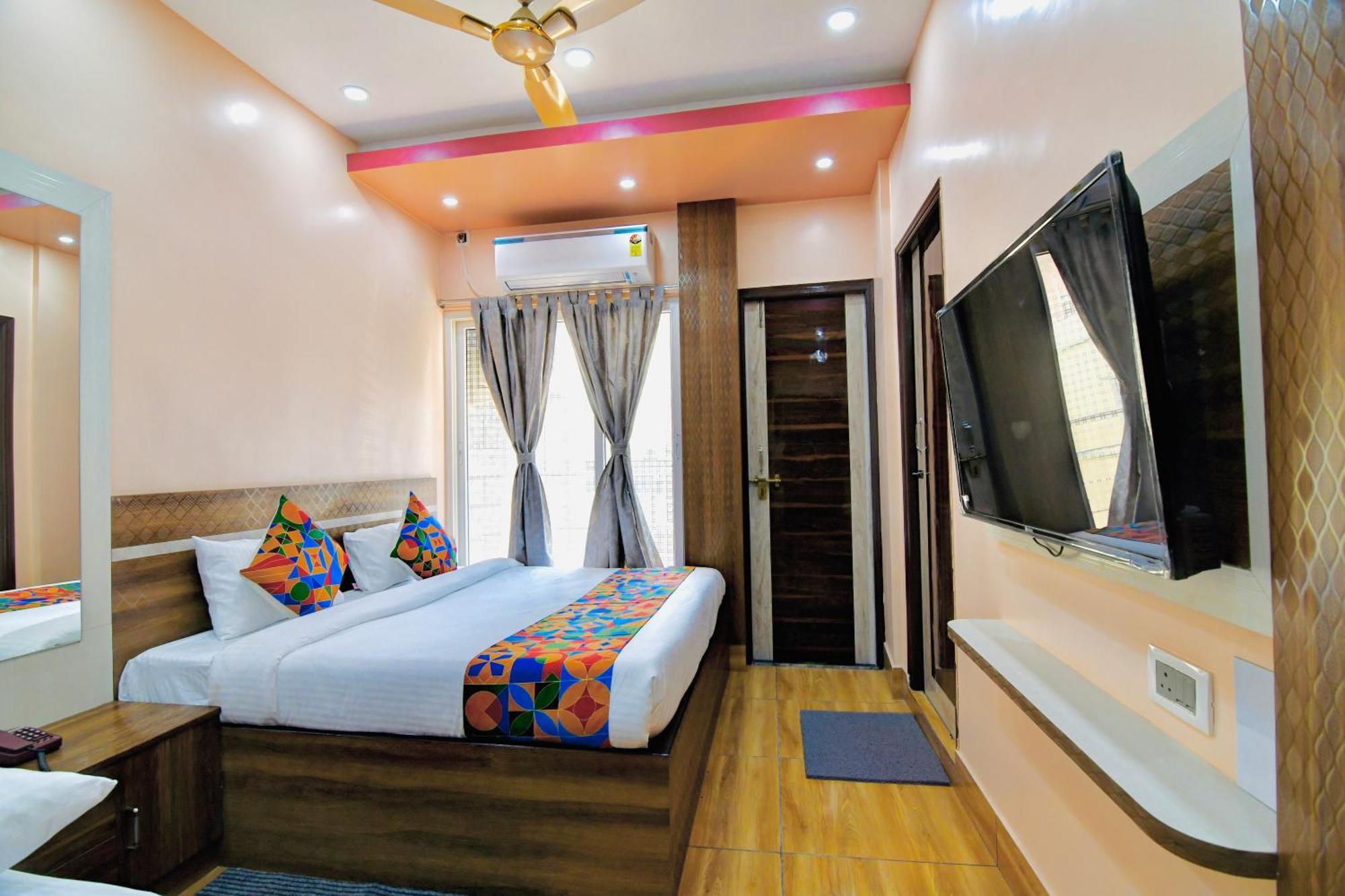 Hotel Kanan Inn โกลกาตา ภายนอก รูปภาพ