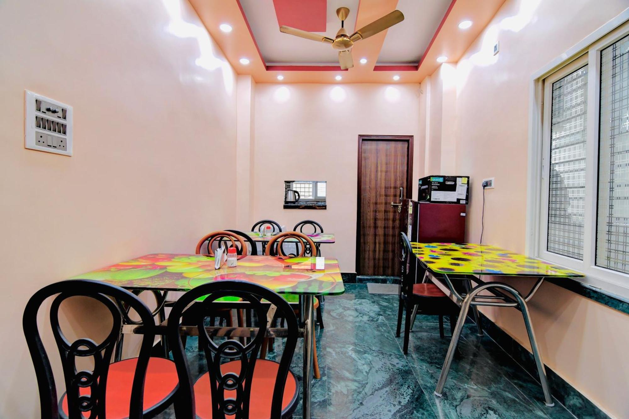 Hotel Kanan Inn โกลกาตา ภายนอก รูปภาพ