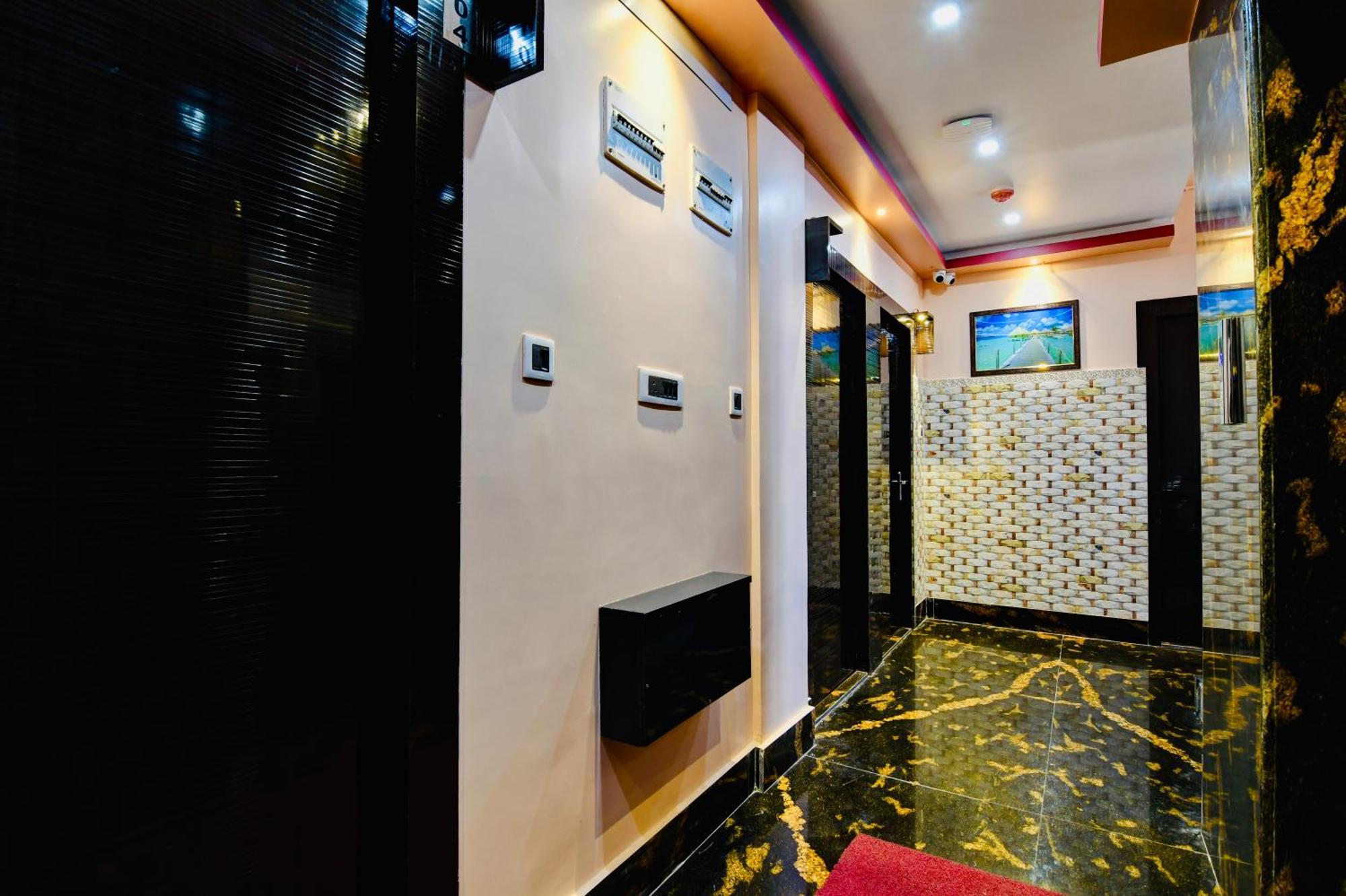 Hotel Kanan Inn โกลกาตา ภายนอก รูปภาพ