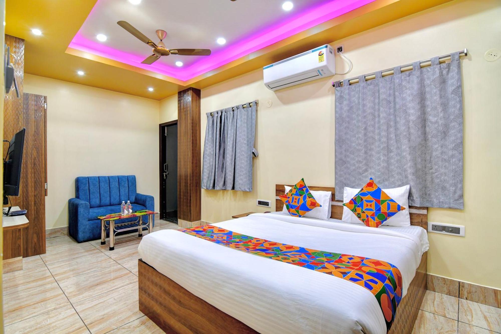 Hotel Kanan Inn โกลกาตา ภายนอก รูปภาพ