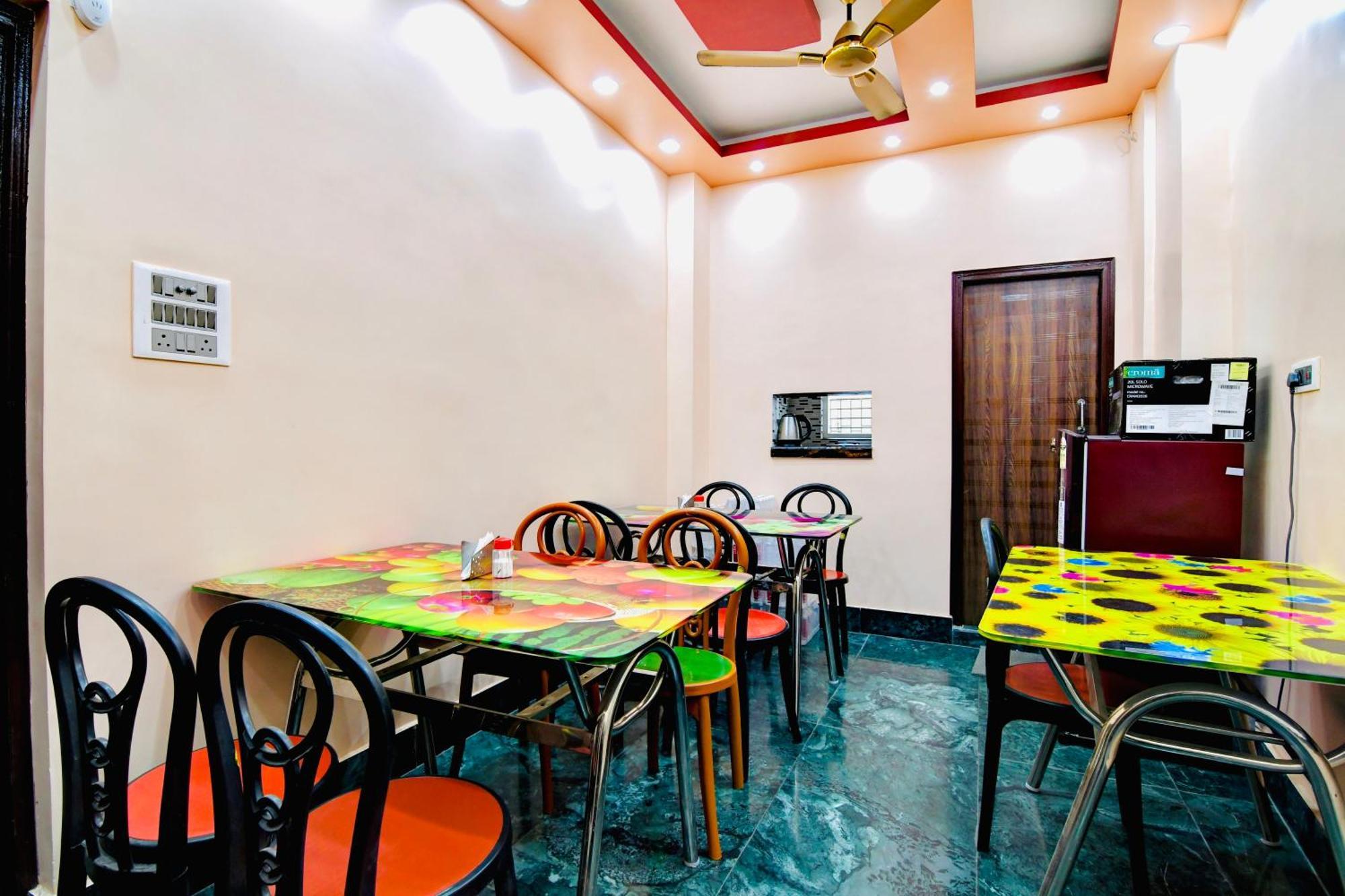 Hotel Kanan Inn โกลกาตา ภายนอก รูปภาพ