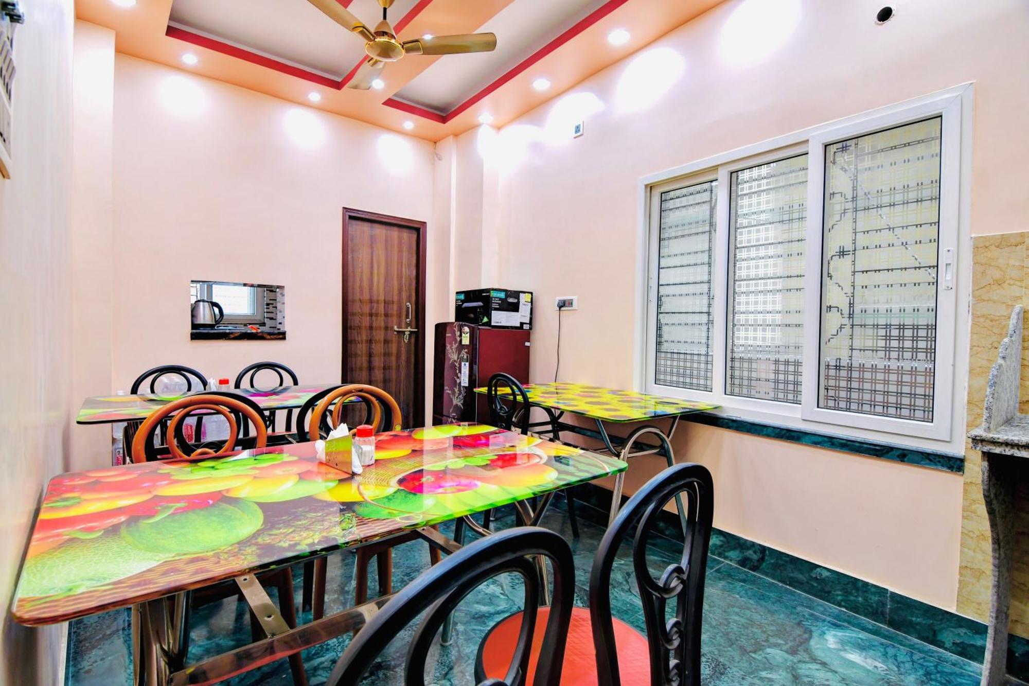 Hotel Kanan Inn โกลกาตา ภายนอก รูปภาพ